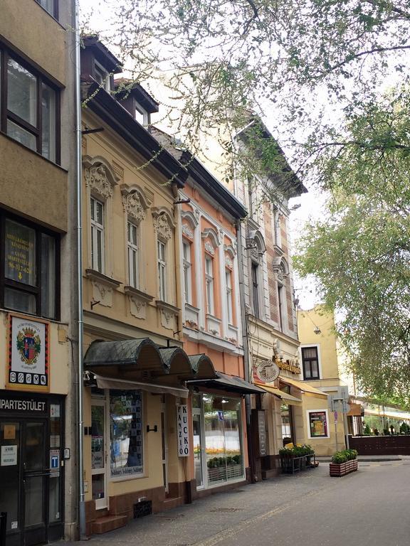 Kuckó Panzió Győr Exterior foto